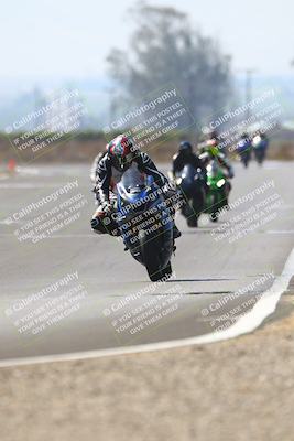 media/Sep-20-2025-TrackDaz (Sat) [[27f0cde673]]/B Group/220pm (Turn 9)/